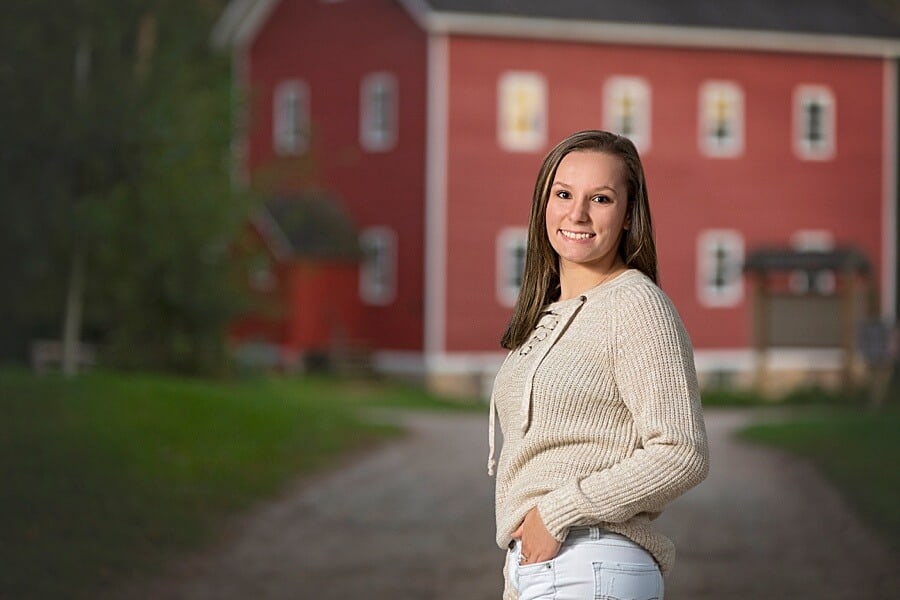 Slinger WI Senior Pictures at Richfield Historical Society